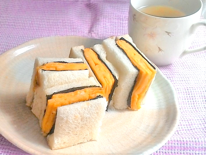おいしい・塩のりと厚焼き卵のサンドイッチ